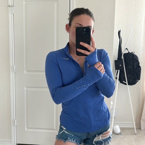 Nike drift top - Picture 2 of 6